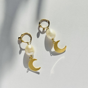 Vrid creol med perle og mnevedhng 