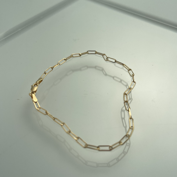 Rektangul�r kantet armb�nd 