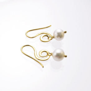 Spiral krog med hvid ferskvandsperle 
