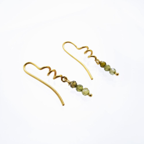 Kroge med grnne zirkoner 