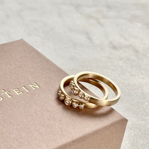 Diamant ring med kuglefatning