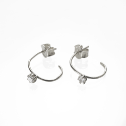 restik af trd med grappa fatning og hvid zirkon 