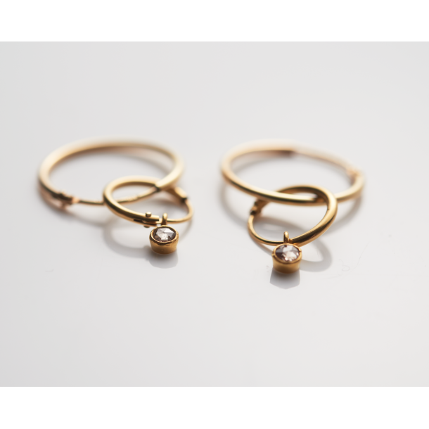 Creoler med champagnefarvet diamant 